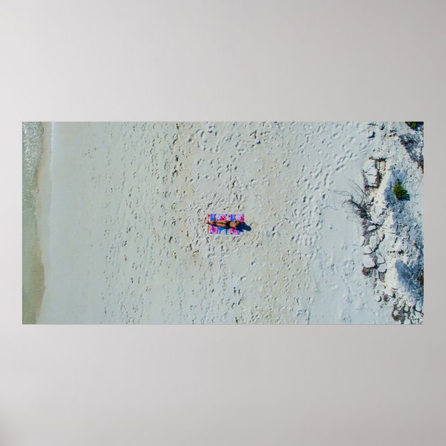 Affiche Personne bronzant à la plage (Devant)