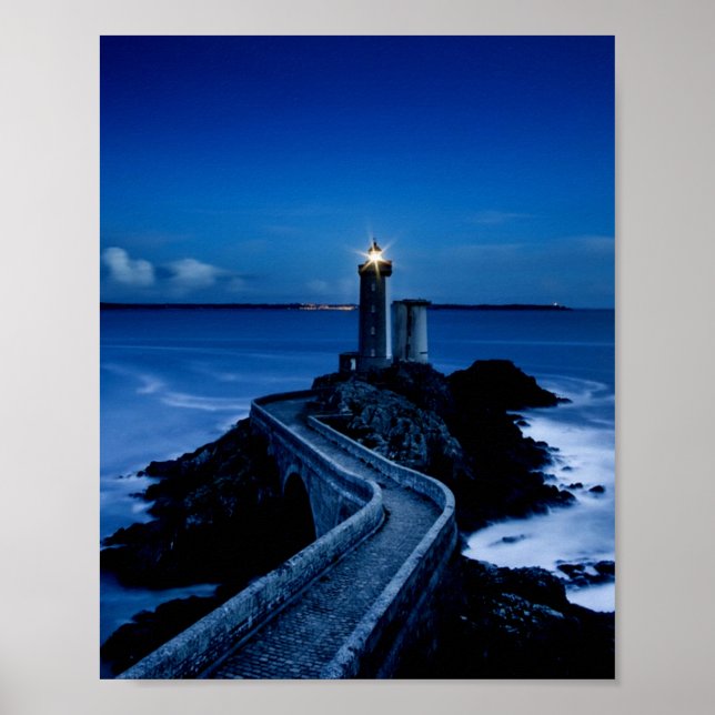 Affiche Phare sur mur dans l'océan la nuit (Devant)