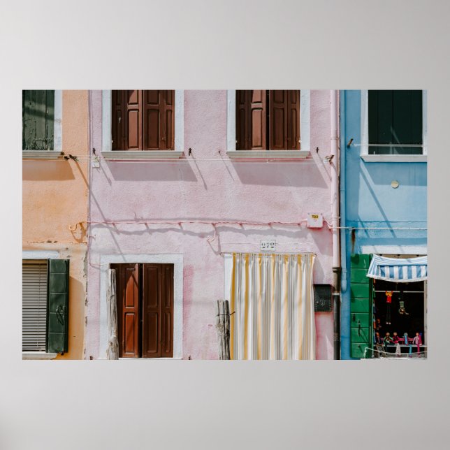 AFFICHE PHOTO DE BÂTIMENT ROSE AVEC RIDEAU DE PORTE JAUNE (Devant)