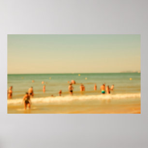 Affiche Photo de plage floue avec bokeh. Les gens se relax
