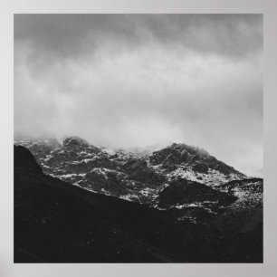 AFFICHE PHOTO GRAYSCALE DE LA MONTAGNE COUVERTE DE NEIGE