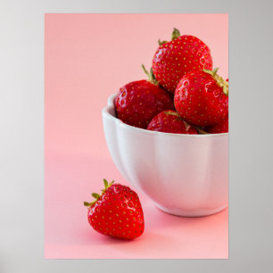 Affiche Photo stylisée de fraises rouges fraîches sur fond