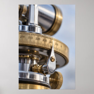 Affiche Photographie macro d'une échelle de théodolite vin