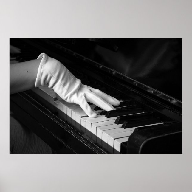 Affiche Piano macro closeup, Jouer dans les gants (Devant)