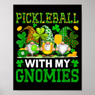 Affiche Pickleball avec des gnomes joueur de la Saint-Patr