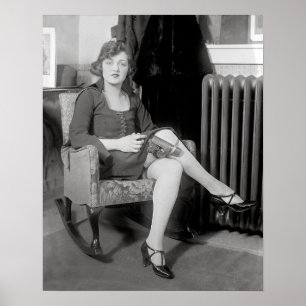Affiche Pistolet caché en Garter, 1922. Photo vintage