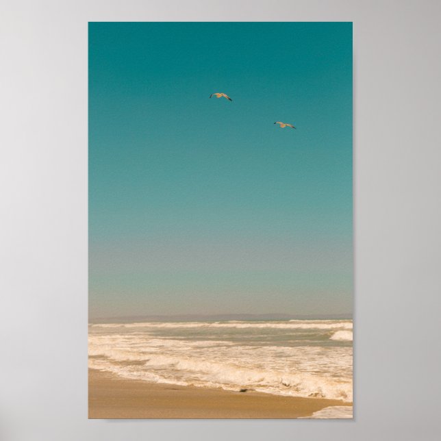 Affiche Plage de sable fin Pastel Ocean Sky Flying Seaguls (Devant)