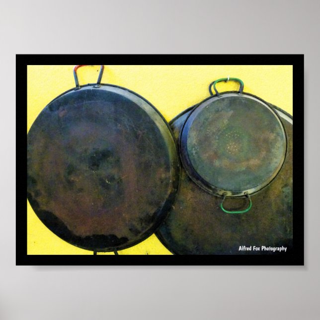 Affiche Plats de paella suspendus (Devant)