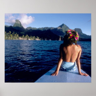 Affiche Polynésie française, Moorea. Femme appréciant la v