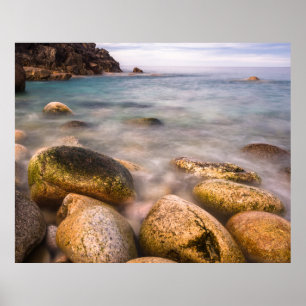 Affiche Porth Nanven est une crique rocheuse près de Land'