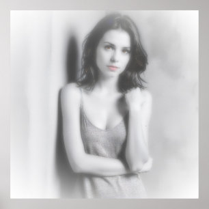 Affiche Portrait noir et blanc d'une femme brune.
