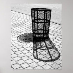 Affiche Poubelle noire et blanche