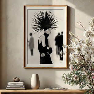 Affiche Présence Iconique : Mode Monochrome Avant-Gardiste
