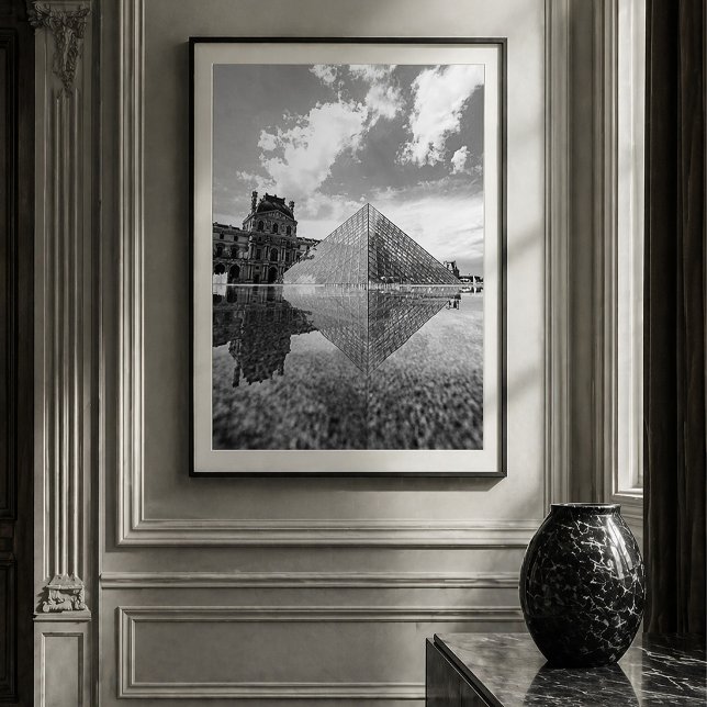 Affiche Pyramide du Louvre Paris Reflet Noir et Blanc (Créateur téléchargé)