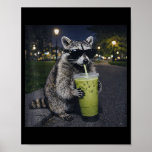 Affiche Raton laveur buvant un latte au matcha glacé, anim