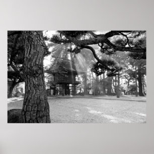 Affiche Rays of Sunlight on Japanese Temple Gate