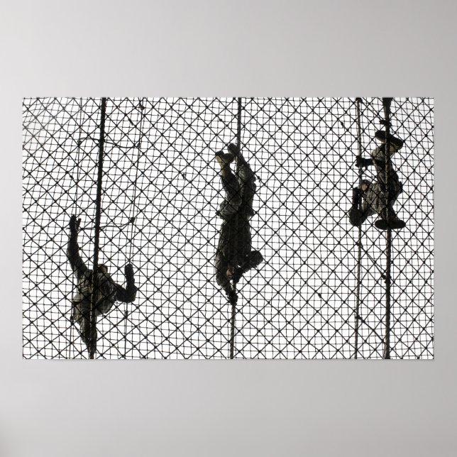 Affiche recrues accomplissant un obstacle (Devant)