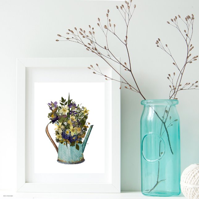 Affiche Reproduction Pressed Flowers In Watering Can (Créateur téléchargé)