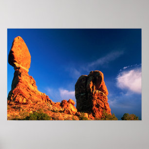 Affiche Rock équilibré au coucher du soleil