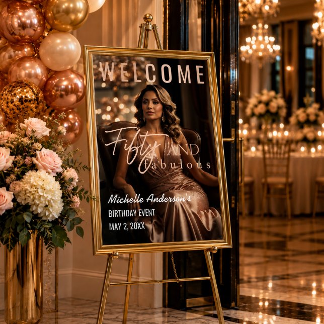 Affiche Rose Gold Elégant Cinquante et Fabuleux (Rose gold welcome poster framed beautifully for a glamorous Fifty & Fabulous celebration.)