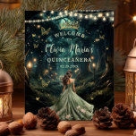 Affiche Sage Green Forêt Enchantée Quinceañera Bienvenue<br><div class="desc">Personnalisez ce poster enchanteur Quinceañera / Sweet 16 anniversaire signe de bienvenue facilement et rapidement. Cliquez simplement sur le bouton Modifier à l'aide des outils de conception pour modifier le texte, modifier les styles de police et les couleurs de police. Doté d'une jeune fille habillée d'une belle robe brodée couleur...</div>