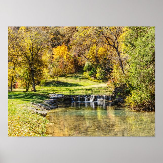 Affiche Scène Serene À Dogwood Creek (Devant)