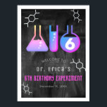 Affiche Science Experiment Chalkboard Pk Bienvenue à l'ann<br><div class="desc">Cette affiche d'anniversaire "expérience d'anniversaire" cool de la fête d'anniversaire de la fille de science avec un tableau noir/tableau noir arrière - plan avec des flacons,  et un tube de test. Personnalisez-vous pour répondre à vos besoins. Vous pouvez trouver des produits correspondants dans mon magasin.</div>
