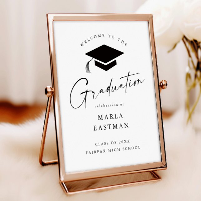 Affiche Simple Script noir & blanc Graduation Welcome (Modern script black and white graduation welcome poster print.)