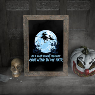 Affiche Sorcière Chambres Sur Une Route Du Désert Sombre