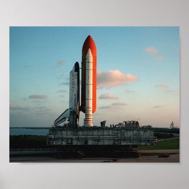 Affiche Space Shuttle Discovery au-dessus d'un transporteu (Devant)
