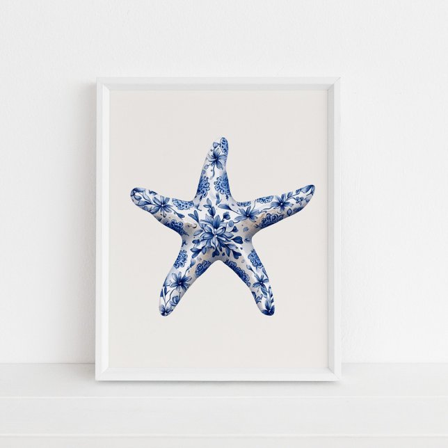 Affiche Starfish - Bleu côtier sur Mur Beige Art (Starfish – Coastal Blue on Beige Wall Art in a white frame on the floor)
