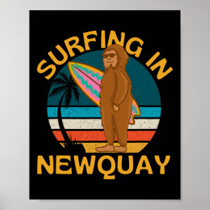 Affiche Surf à Newquay, Bigfoot Good Vibes Surfer Beac