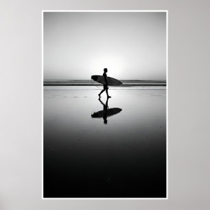 Affiche Surfer noir et blanc au coucher du soleil