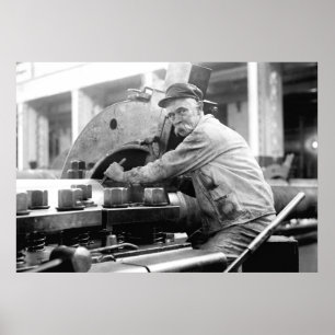 Affiche Sweet 'Stache : 1917