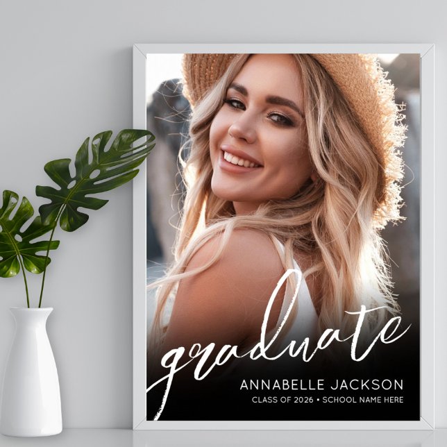 Affiche Symbole de la partie de graduation photo en noir b (Black White Simple Photo Graduation Party Sign)