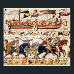 AFFICHE TAPISSERIE DE BAYEUX, CHEVALIERS NORMAUX, ARCHEURS<br><div class="desc">La Tapisserie de Bayeux est un tissu brodé de près de 70 mètres (230 pieds) de long et 50 centimètres, qui décrit les événements qui ont conduit à la conquête normande d'Angleterre concernant William, duc de Normandie, et Harold, comte de Wessex, plus tard roi d'Angleterre, et culminant dans la bataille...</div>