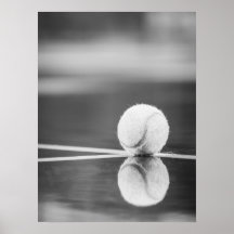 Tennis Ball réflexion sur Wet Court