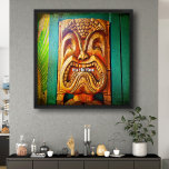 Affiche "Tiki Time" Feu, Vintage, Rétro, Bois Tiki Face<br><div class="desc">"C’est l’heure du tiki." Et qui peut résister à un visage comme celui-ci ? Entourez-vous avec de bonnes vibrations chaque fois que vous appréciez cette affiche photographique en tiki en bois hawaïen mignon, amusante, féroce et rétro. Fait un grand cadeau pour quelqu'un spécial! Vous pouvez facilement personnaliser cette affiche plus...</div>