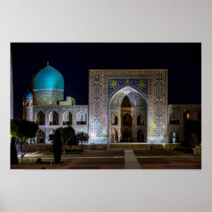 Affiche Tilya-Kori Madrasah dans le carré du Registan - Sa