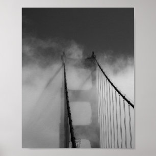 Affiche Tour du pont Golden Gate entourée de brouillard