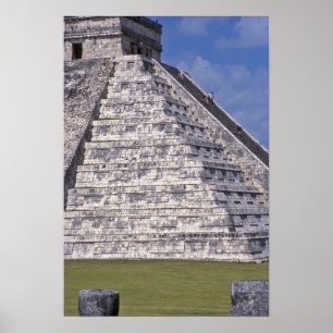 Affiche Touristes montant les escaliers d'El Castillo, pie