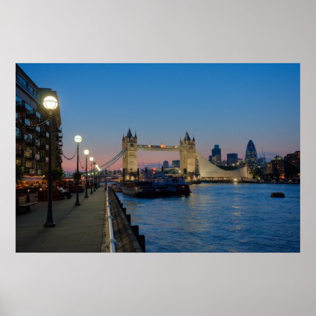 Affiche Tower Bridge au coucher du soleil à Londres Anglet (Devant)