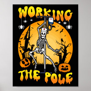 Affiche travailler l'infirmière de pôle Halloween drôle sq