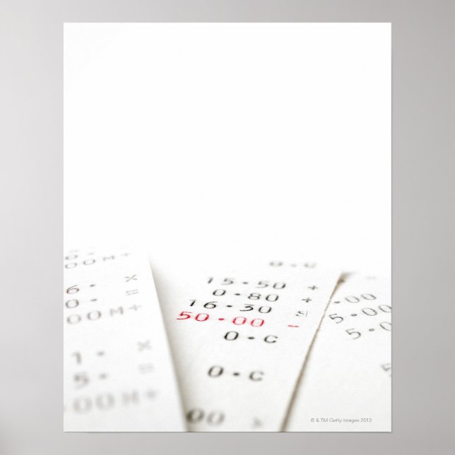 Affiche Trois reçus sur arrière - plan blanc. Il y a (Devant)