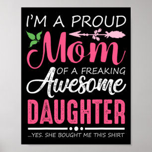 Affiche Un cadeau de chemise de maman fière de la part de
