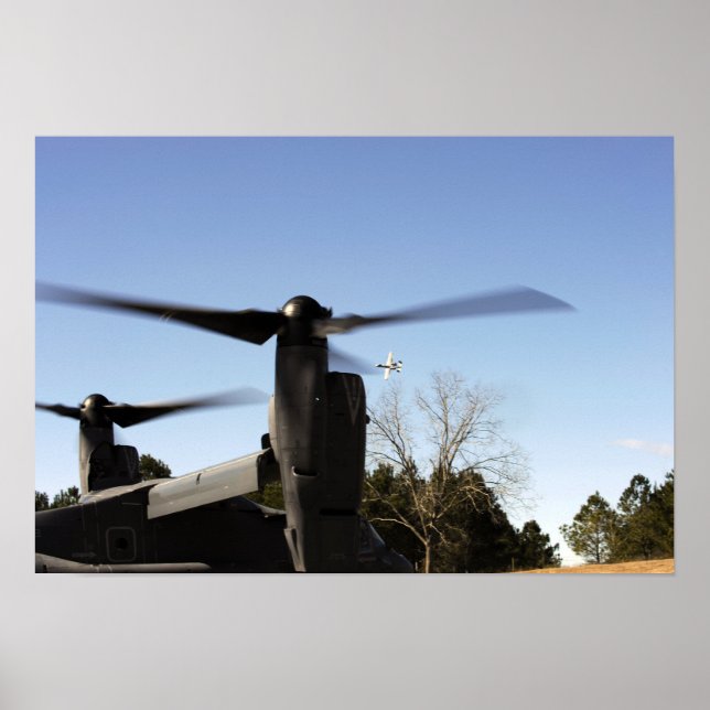 Affiche Un CV-22 Osprey se prépare à décoller (Devant)