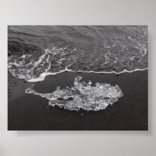 Affiche Un morceau de glace sur la plage de diamants
