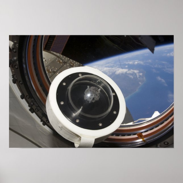 Affiche Un rocher lunaire (Devant)