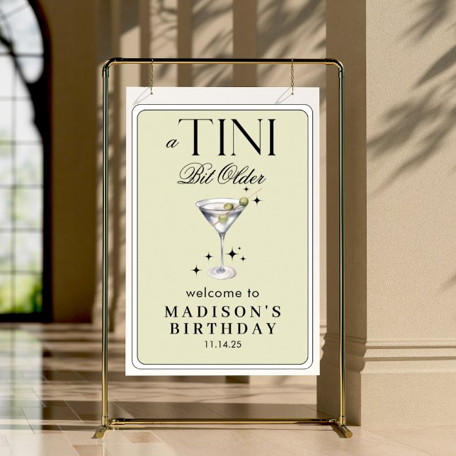 Affiche un Tini Bit Martini plus âgé Olive Anniversaire Bi (Créateur téléchargé)