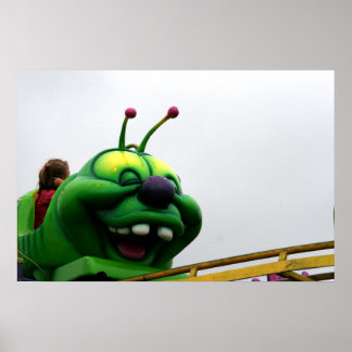 Affiche Une image de la foire de la chenille verte